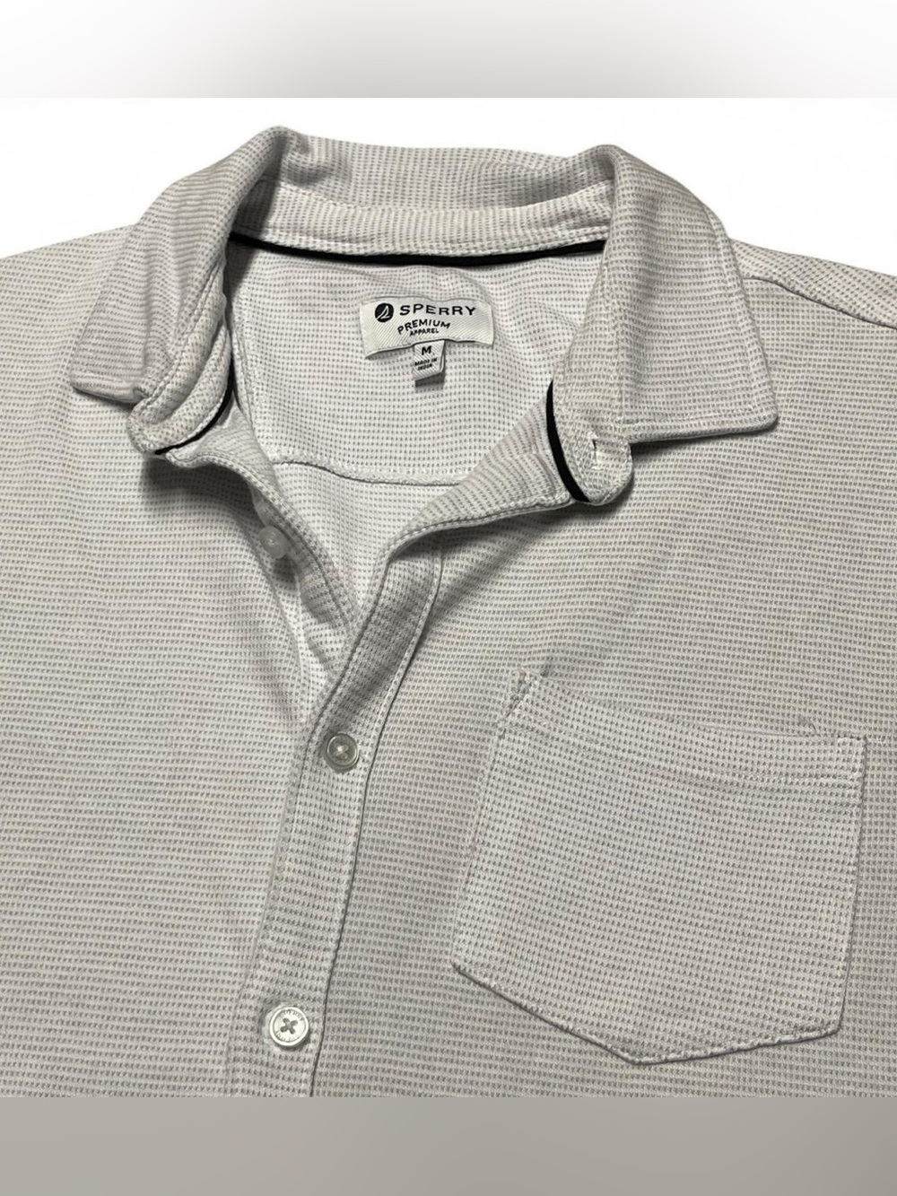 Sperry Premium Apparel Button Up Polo Mens Medium White Cotton Pocket Casual